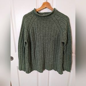 Green, turtleneck sweater, L